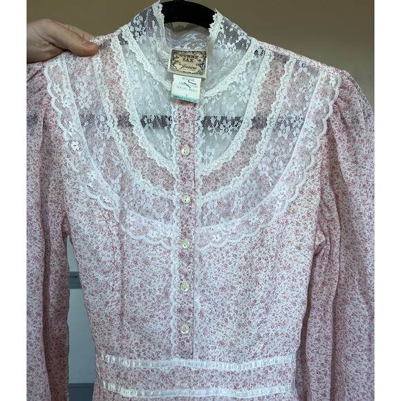 “Buy It Now + Best Offer” early 1970s pink and white flowered Gunny Sax dress - Picture 3 of 6